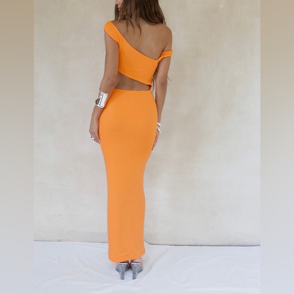 NWT Bayse orange body hugging cutout Dress Australian Retailer size XL - Picture 4 of 10